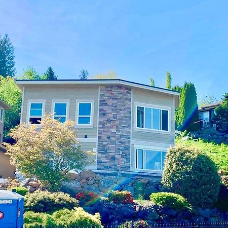Mountain Retreat 3 Bedroom Garden House Near Heritage Park, Coliseum , Hwy 1, Fishing, Cultus Lake Chilliwack Buitenkant foto