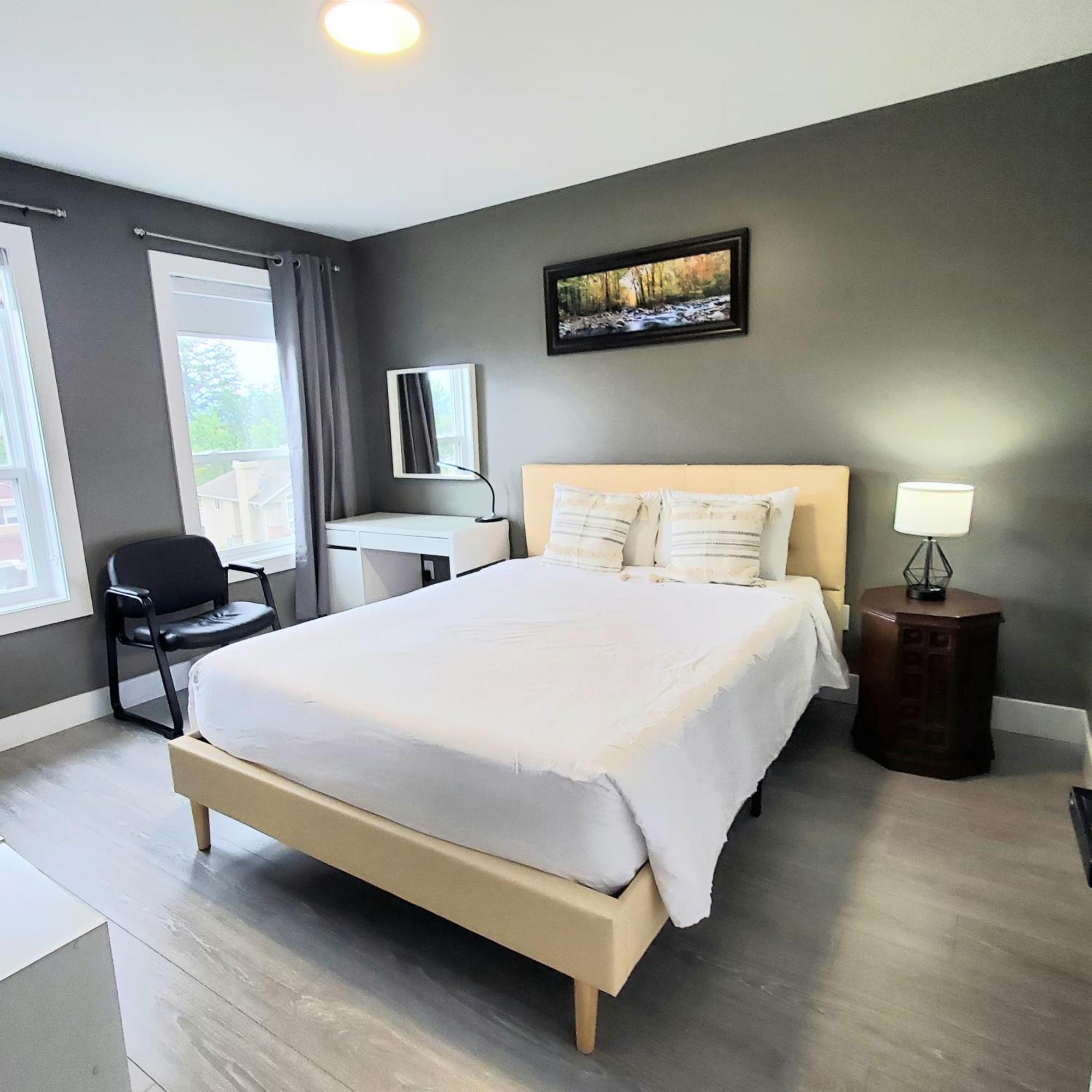 Mountain Retreat 3 Bedroom Garden House Near Heritage Park, Coliseum , Hwy 1, Fishing, Cultus Lake Chilliwack Buitenkant foto